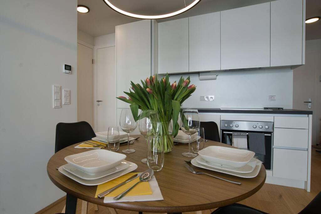 Modern Apartment Near Stadtpark Wien Exterior foto